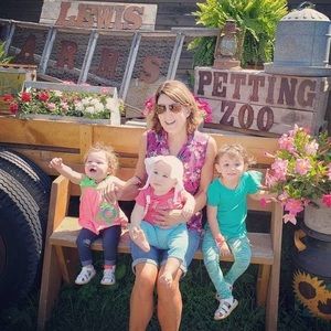 Meet your Posher, Becky